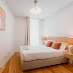 Mary Orange - No 236 Rc E - Elegant Two-Bedroom Urban Retreat